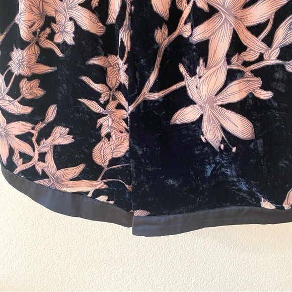 Line & Dot Velvet Burnout Romper - Picture 7 of 10